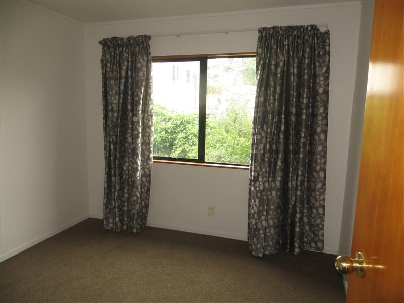 1/56 Glencoe Road, Browns Bay, Auckland - Carousel 11