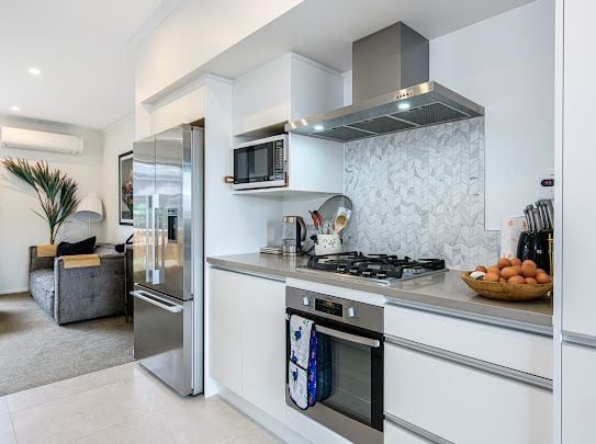 38 Pennant Street, Long Bay, Auckland - Carousel 2