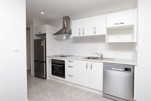 10/113 Knighton Road, Hillcrest, Hamilton - Carousel 2