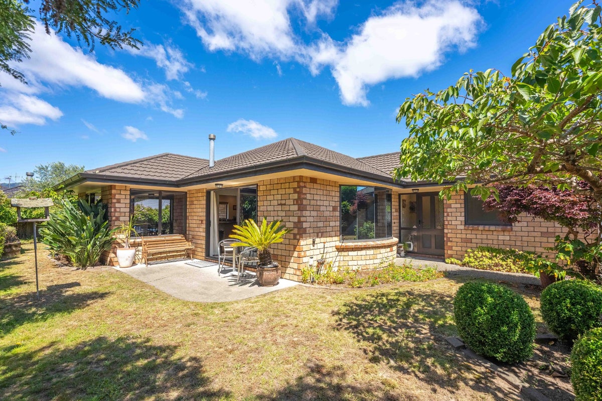 31 Campion Road, Waikanae Beach, Waikanae - Carousel 1