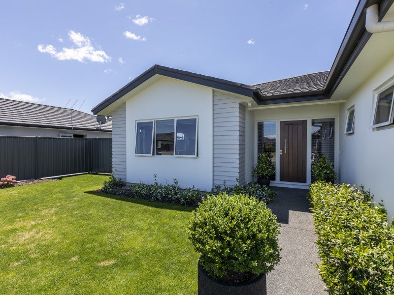 34 Pelorus Avenue, Poraiti, Napier - Carousel 23