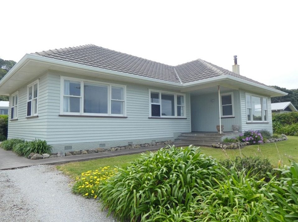44 Moana Road, Okitu, Gisborne - Carousel 1