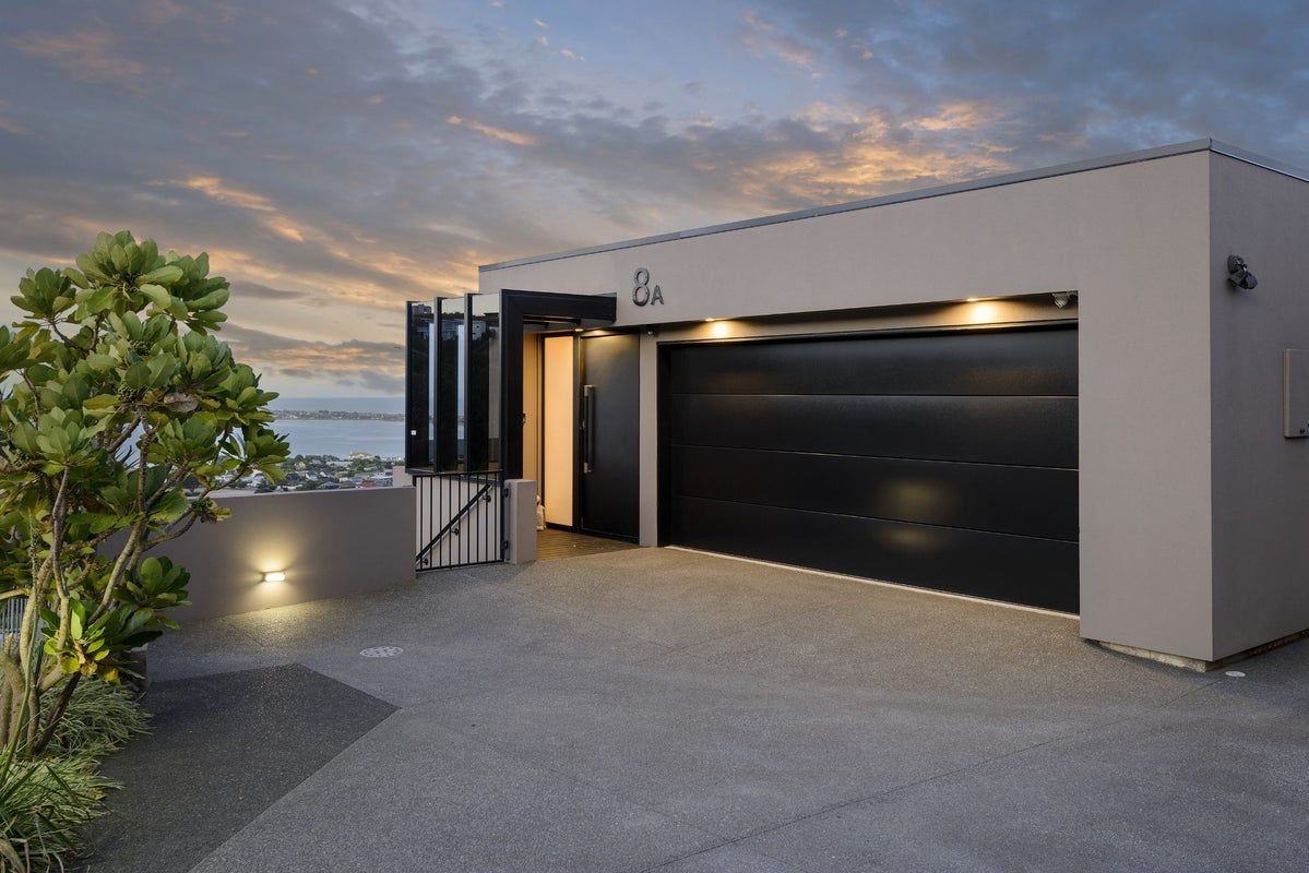8A Mandalay Lane, Redcliffs, Christchurch - Carousel 2
