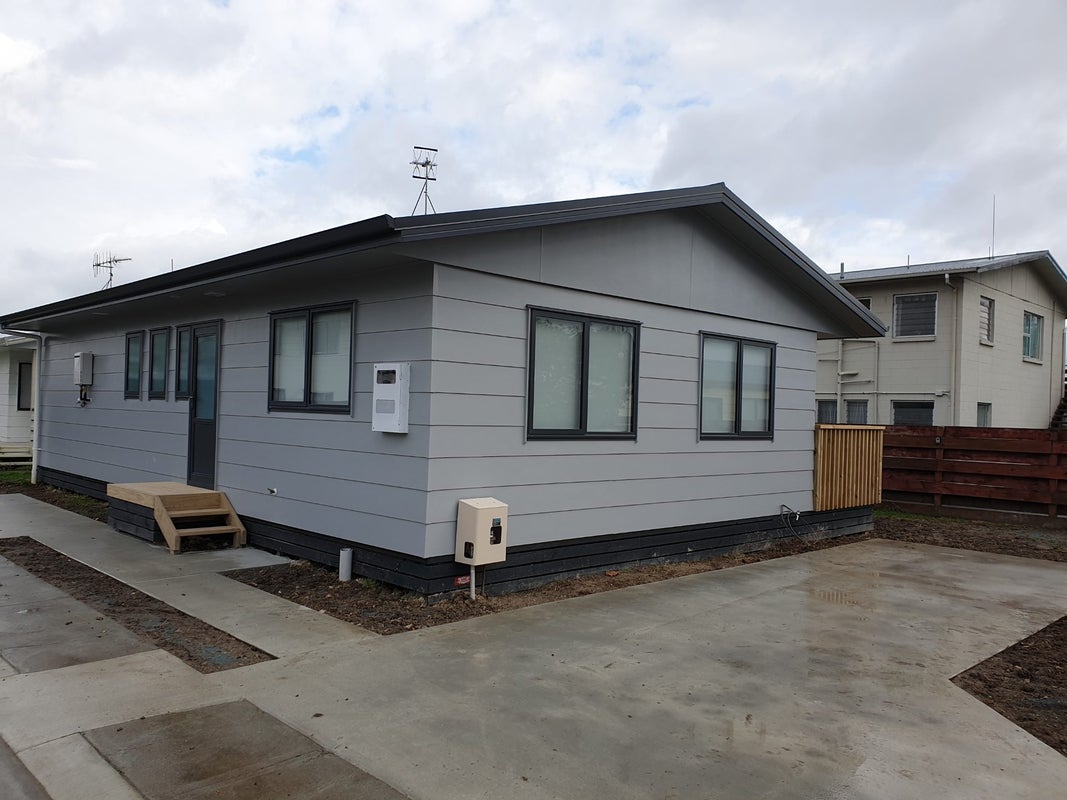 67A York Street, Hamilton East, Hamilton - Carousel 1