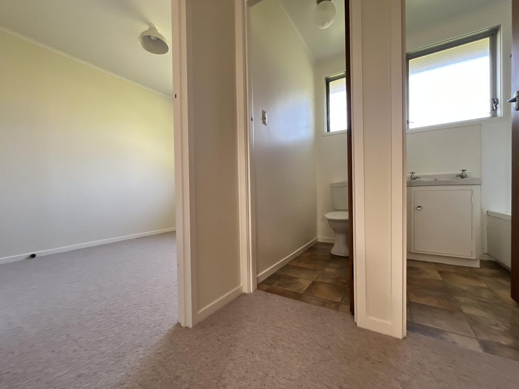 4/11 Kings Road, Panmure, Auckland - Carousel 16