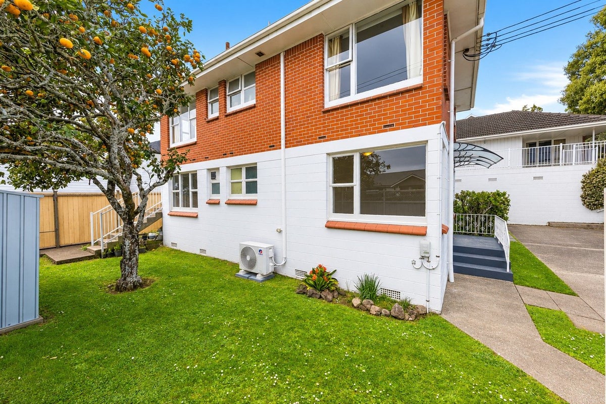 4/15 View Road, Mount Eden, Auckland City, Auckland - Carousel 2