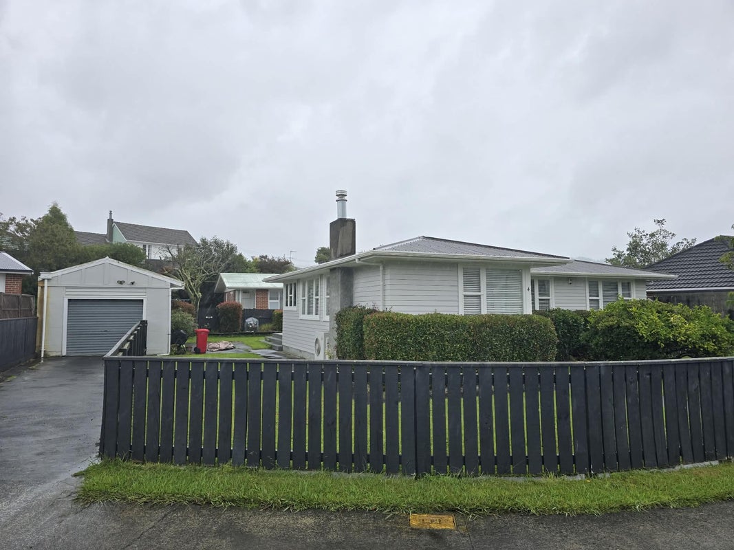4 Tiwakawaka Grove, Heretaunga, Upper Hutt - Carousel 17