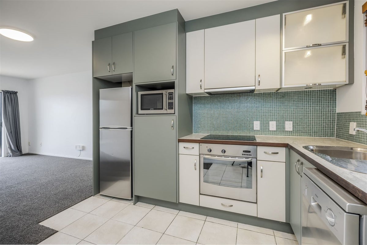 22/21 Armoy Drive, East Tamaki, Auckland - Carousel 2