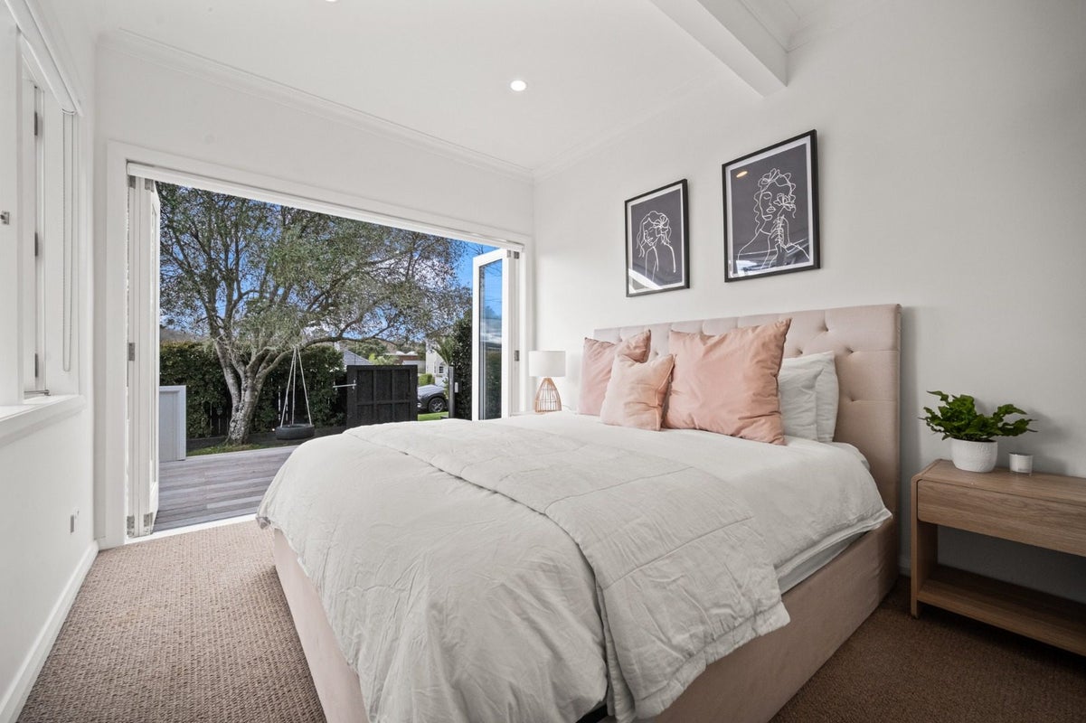 50 Premier Avenue, Point Chevalier, Auckland - Carousel 17