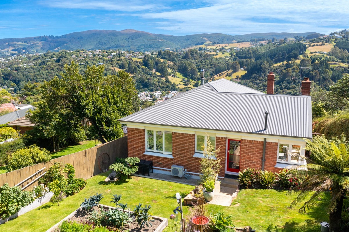 126 Evans Street, Opoho, Dunedin - Carousel 2