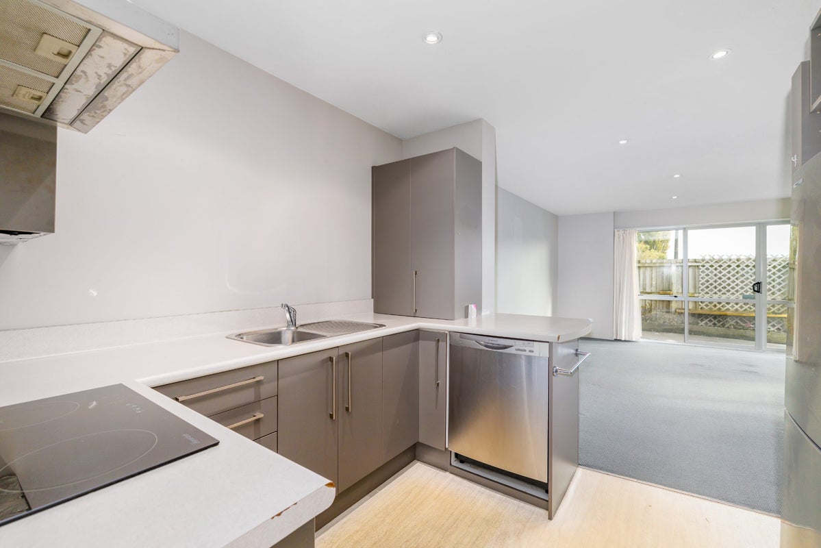 4/466 Madras Street, St Albans, Christchurch - Carousel 2