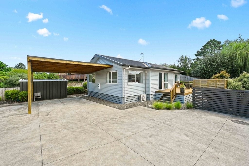 1145A Heaphy Terrace, Fairfield, Hamilton - Carousel 1