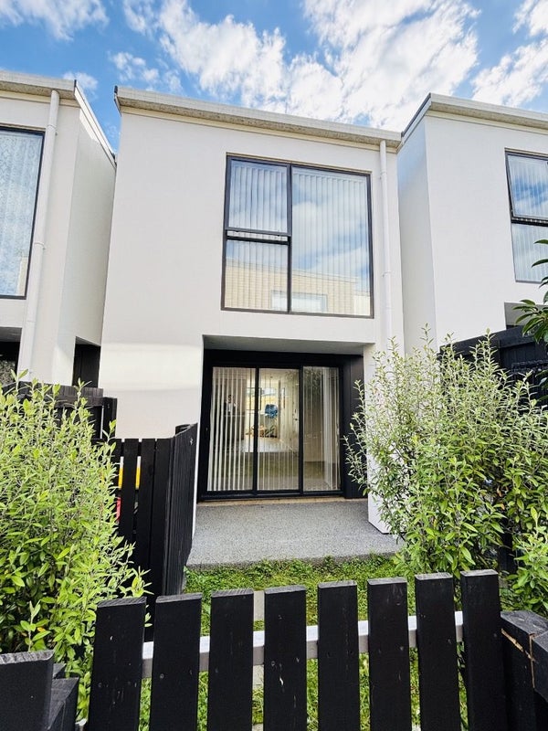 71 Huri Street, Mangere Bridge, Auckland - Carousel 2