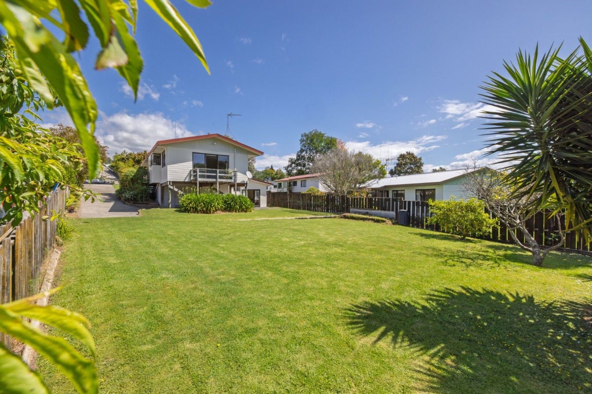 75 Jonathon Street, Brookfield, Tauranga - Carousel 1