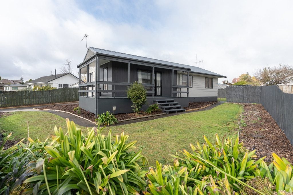 3 Blomfield Street, Nawton, Hamilton - Carousel 1
