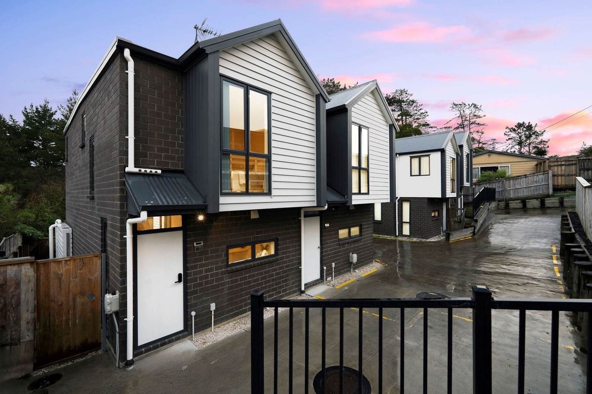 60C Seymour Road, Sunnyvale, Auckland - Carousel 1