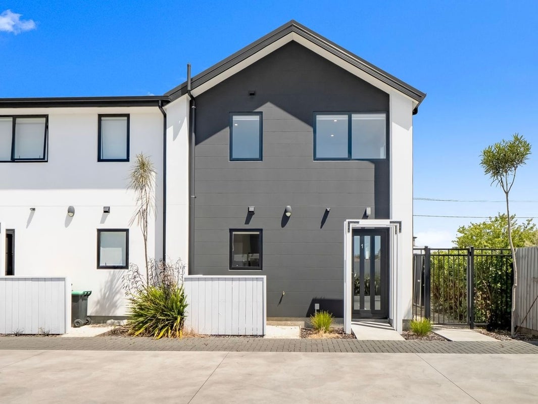 1/550 Barbadoes Street, Edgeware, Christchurch - Carousel 1