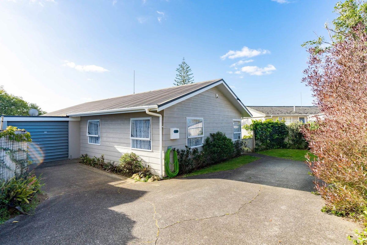 9 Aratiatia Place, Tikipunga, Whangarei - Carousel 1