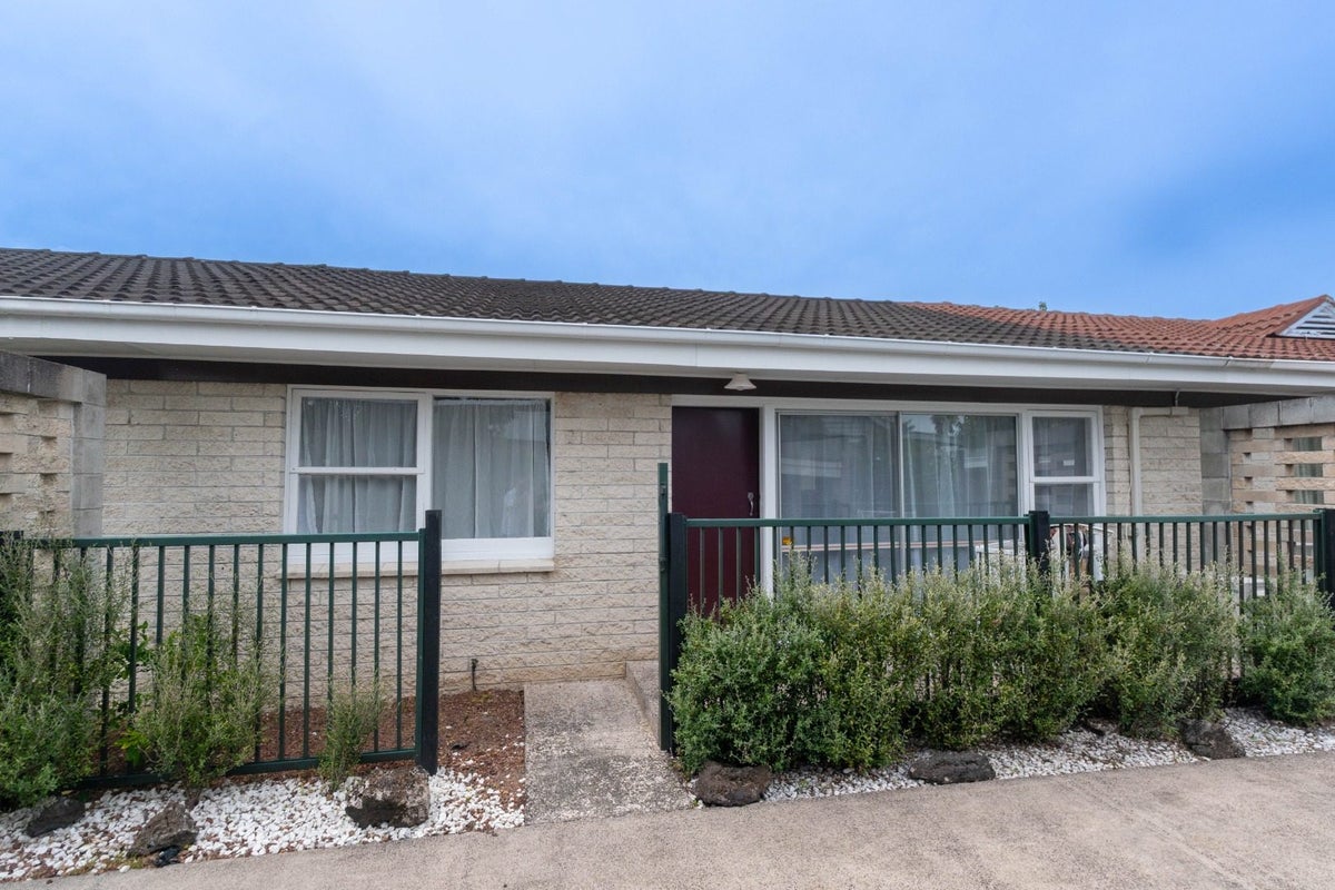 2/24 Shackleton Road, Mount Eden, Auckland - Carousel 9