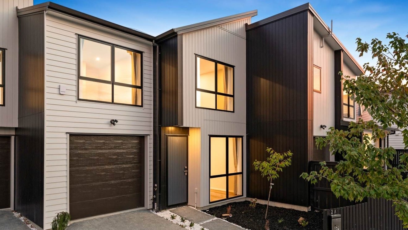 2A Autumn Blaze Street, Hobsonville, Auckland - Carousel 1
