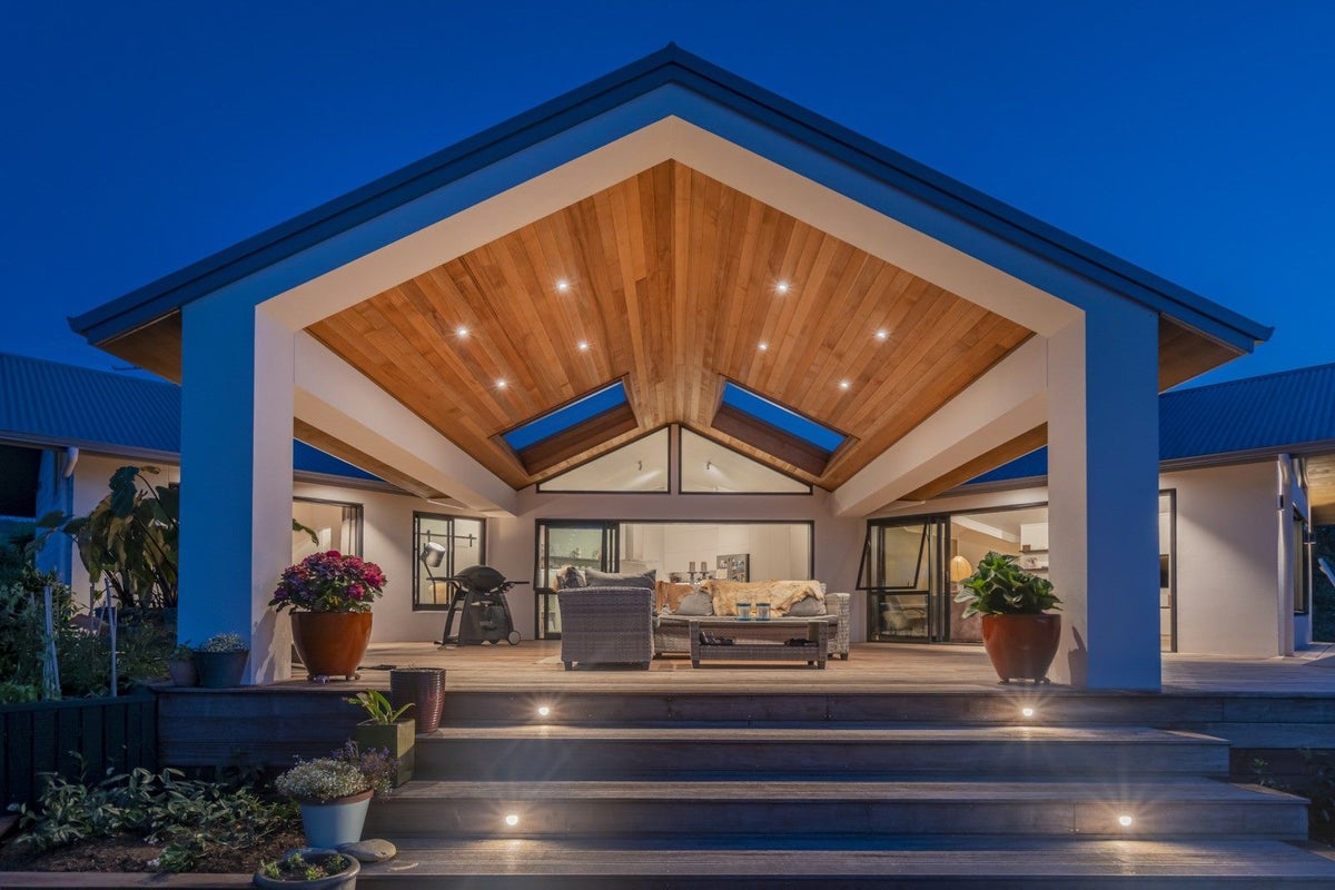 116 Miro Place, Matarangi - Carousel 2