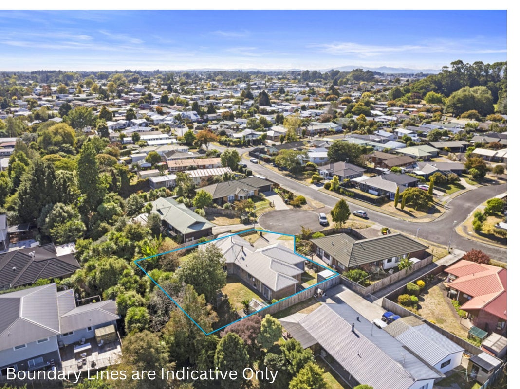 44 Forth Crescent, Glenview, Hamilton - Carousel 24