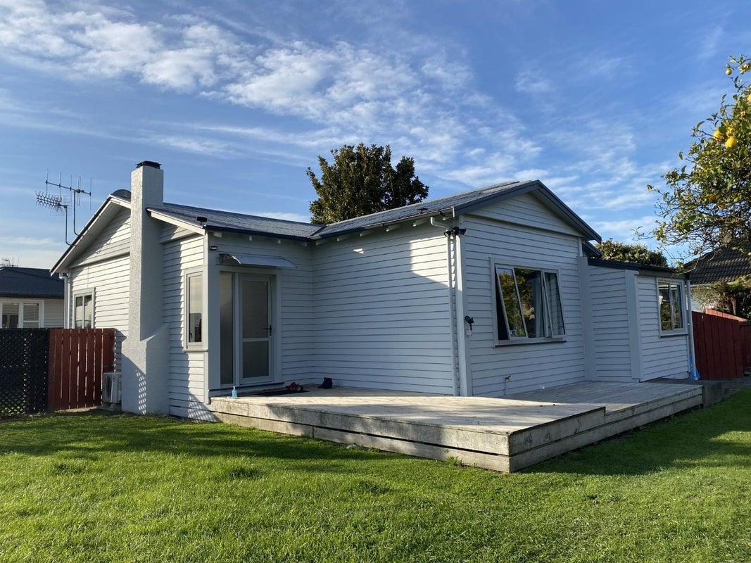 2 Maxwell Place, Maraenui, Napier - Carousel 1