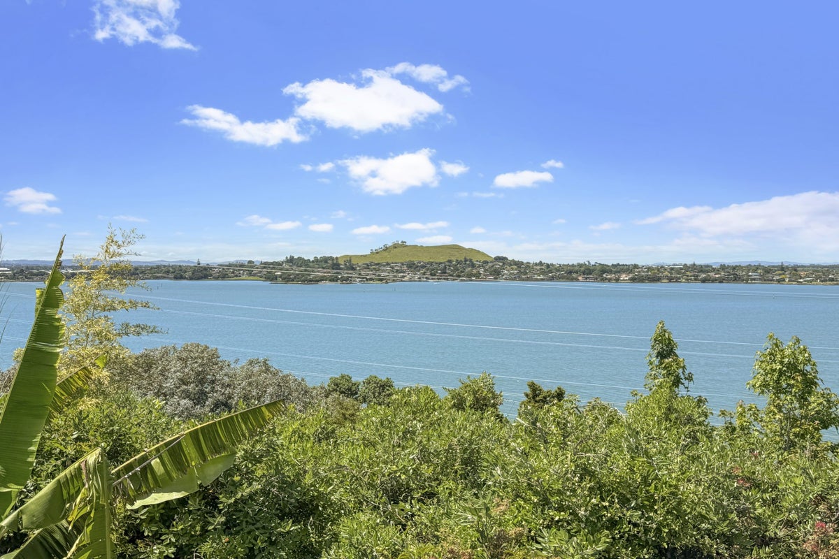 54A Seacliffe Road, Hillsborough, Auckland - Carousel 2