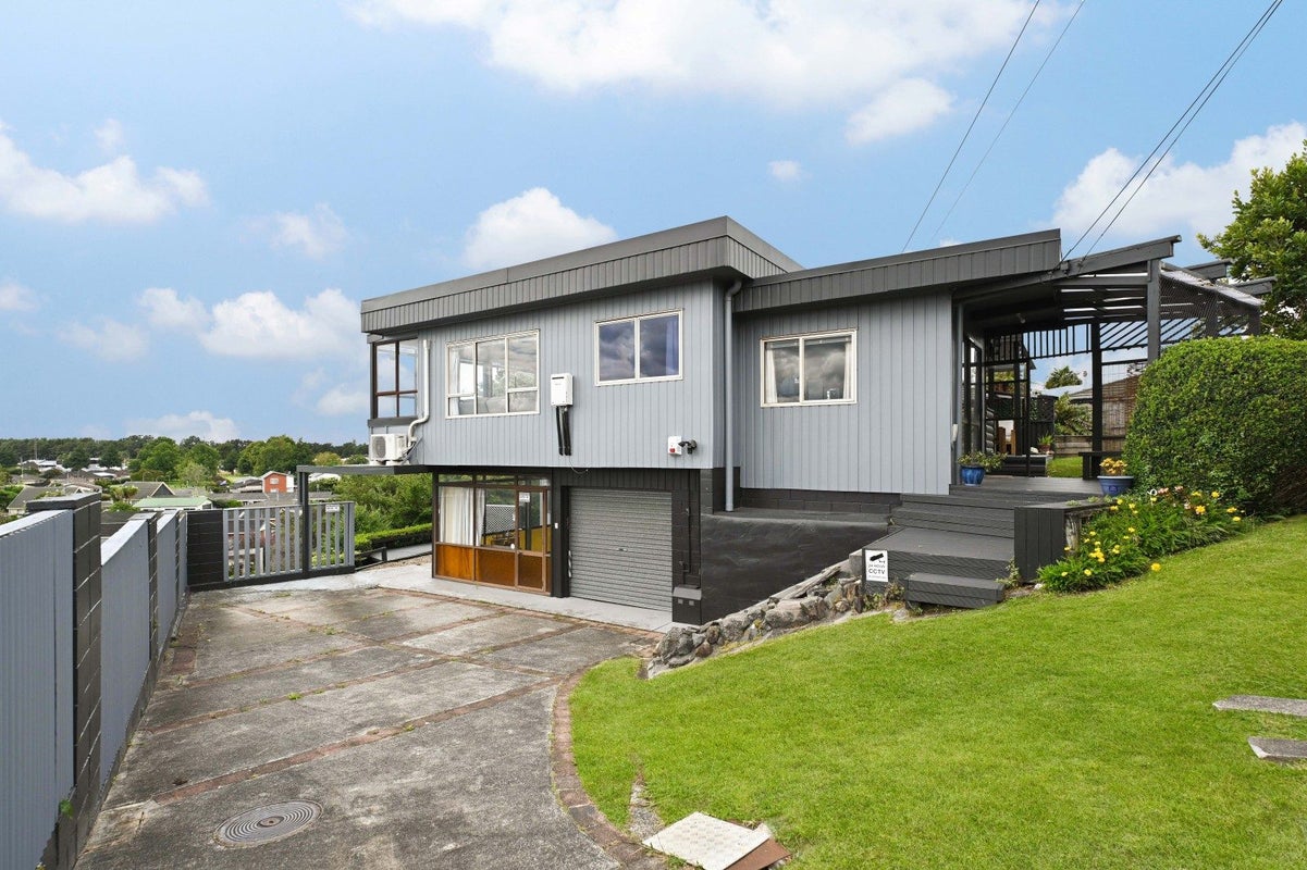 42A Waimarie Street, Nawton, Hamilton - Carousel 1
