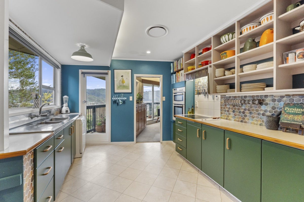 26 Gurney Road, Kelson, Lower Hutt, Wellington - Carousel 1