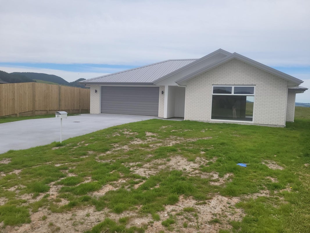 21 Pukatea Crescent, Owhata, Rotorua - Carousel 2