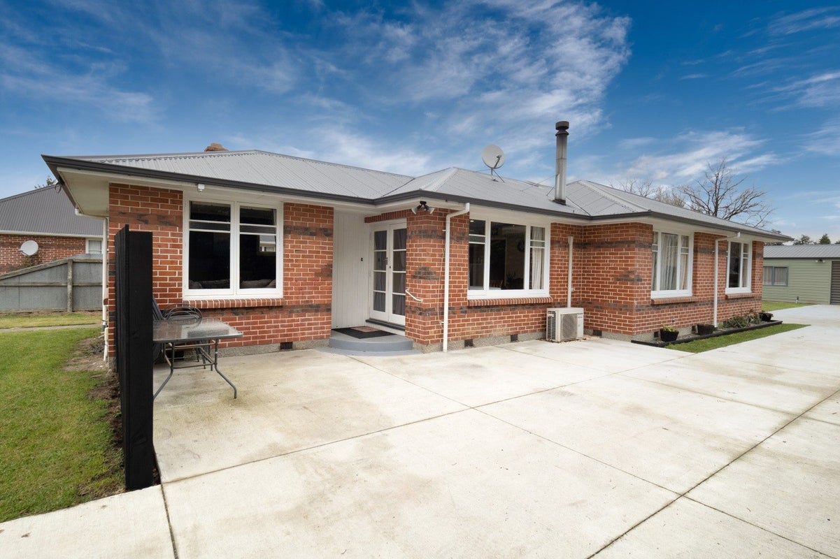 17 Middle Road, Allenton, Ashburton - Carousel 1