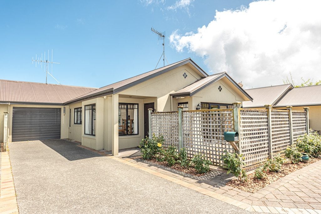 102E Peakes Road, Springvale, Whanganui - Carousel 1