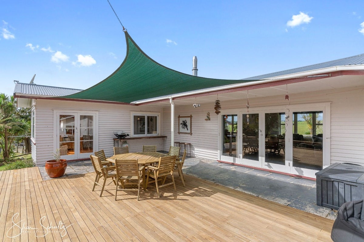 624 Golden Stairs Road, Mareretu, Maungaturoto - Carousel 1