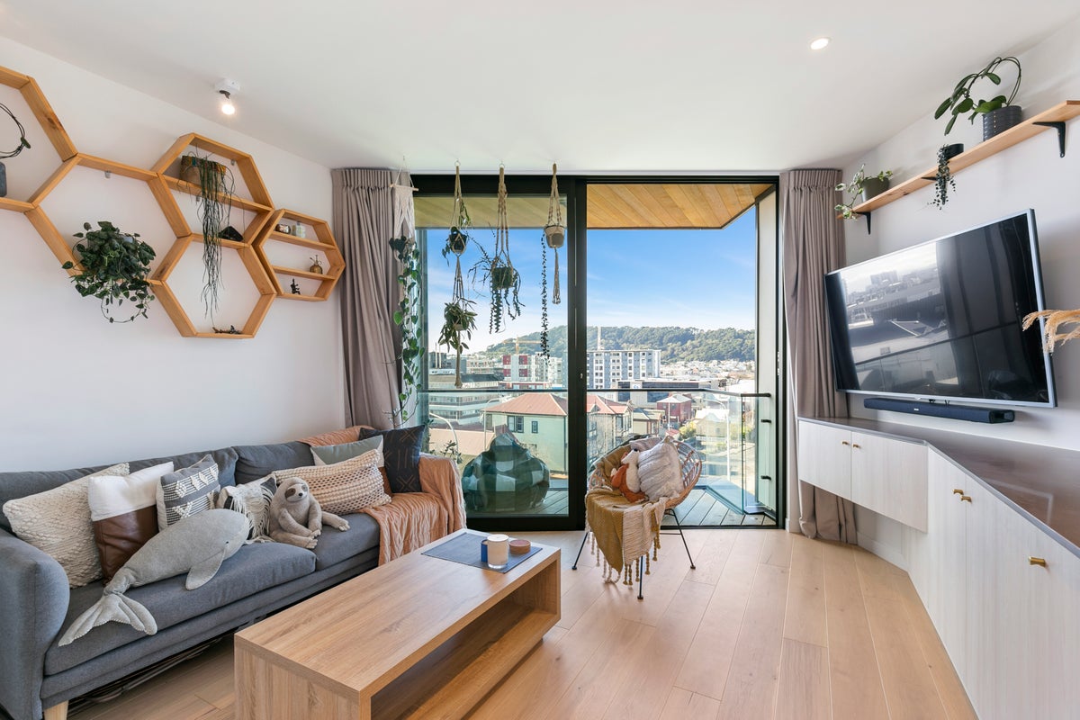 307/251 Victoria Street, Te Aro, Wellington - Carousel 2