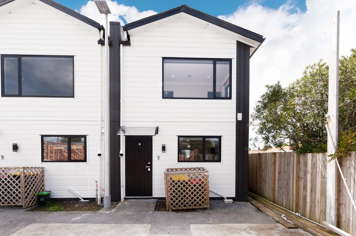 36F Seymour Road, Sunnyvale, Auckland - Carousel 1