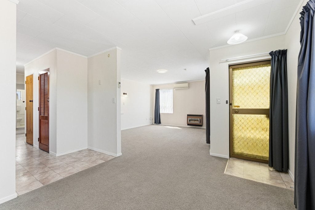 42 Tawa Street, Gonville, Whanganui - Carousel 2