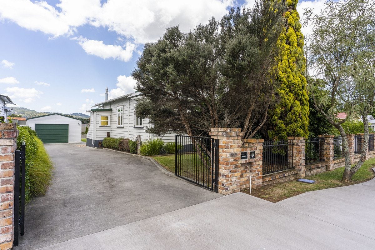 5 Bernard Street, Avenues, Whangarei - Carousel 2