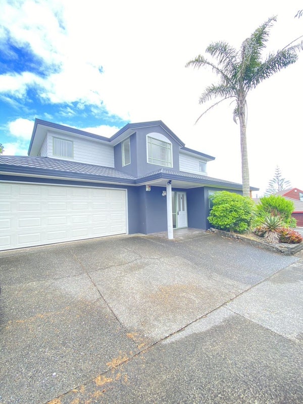 48 Redwing Street, Browns Bay, Auckland - Carousel 1