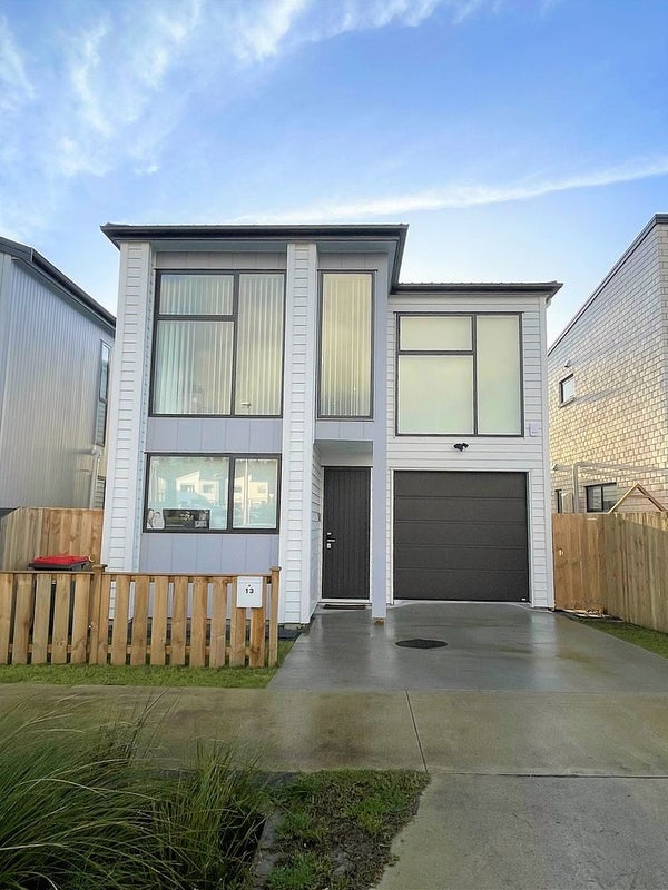 13 Pilot Drive, Hobsonville, Auckland - Carousel 1