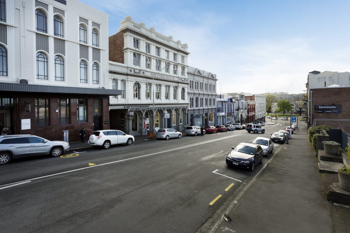 1/30 Dowling Street, Dunedin Central, Dunedin - Carousel 2