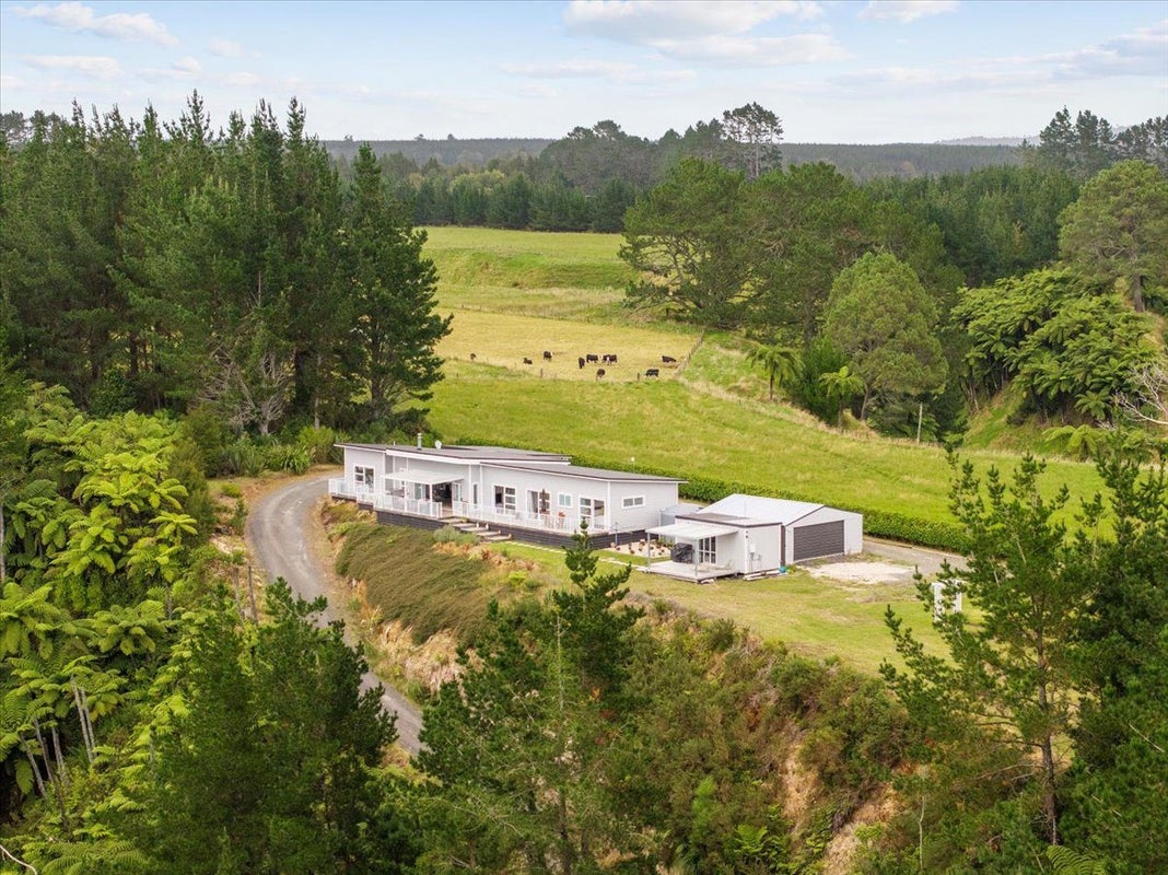 96A Peers Road, Omanawa, Tauranga - Carousel 1