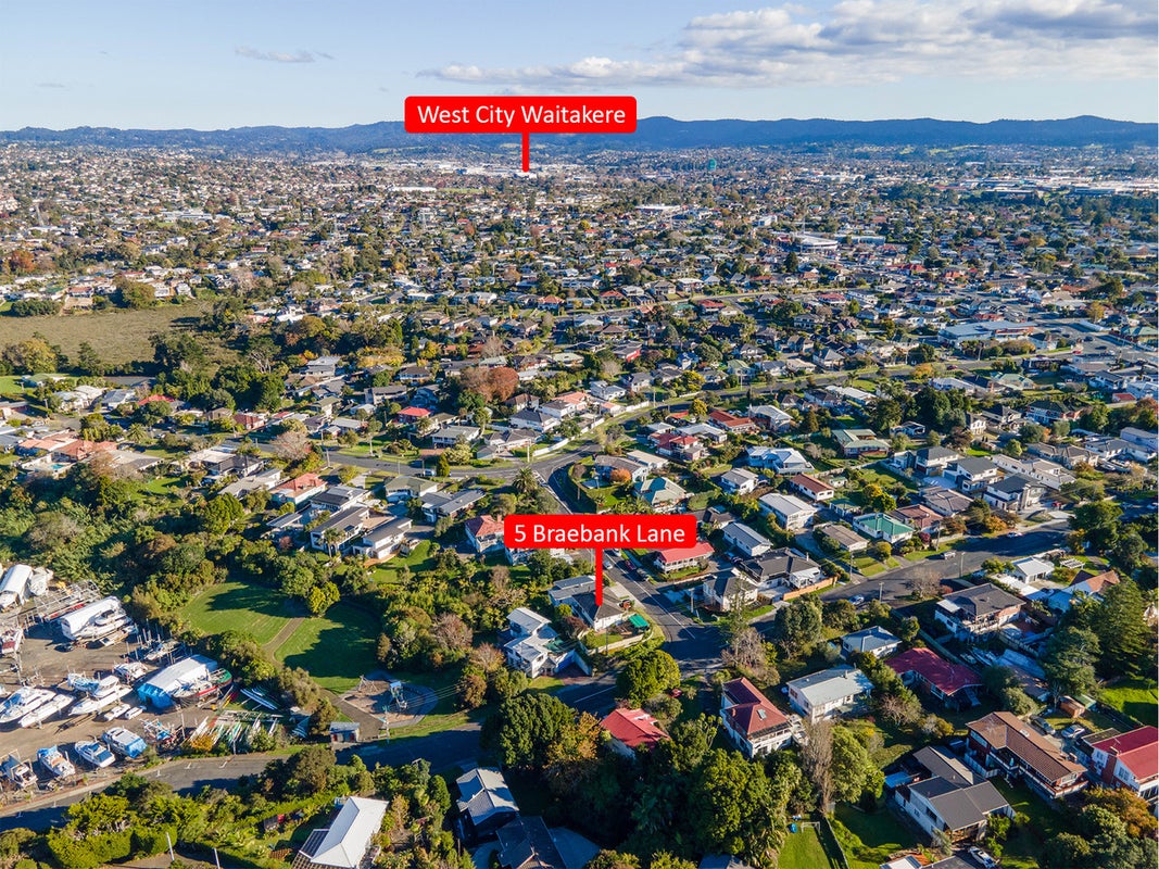 5 Braebank Lane, Te Atatu South, Auckland - Carousel 21