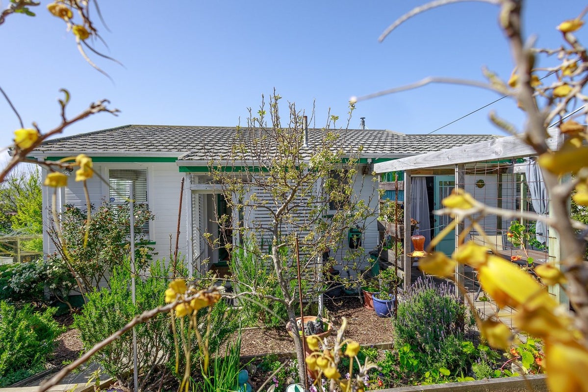 3 Piko Street, Titahi Bay, Porirua - Carousel 2