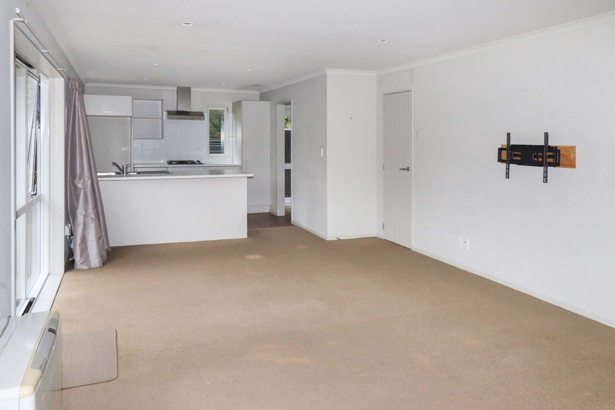 2/97A Waikowhai Street, Ngaio, Wellington - Carousel 2