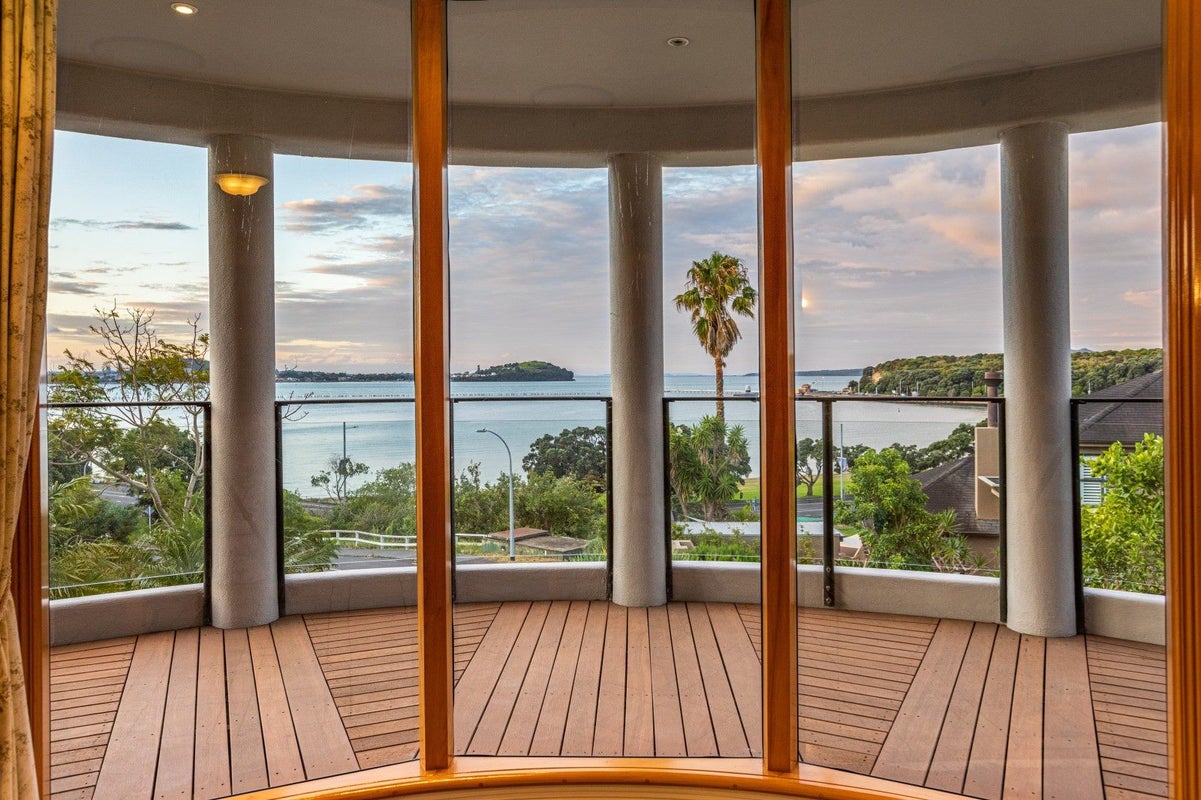 13 Okahu Street, Orakei, Auckland - Carousel 1