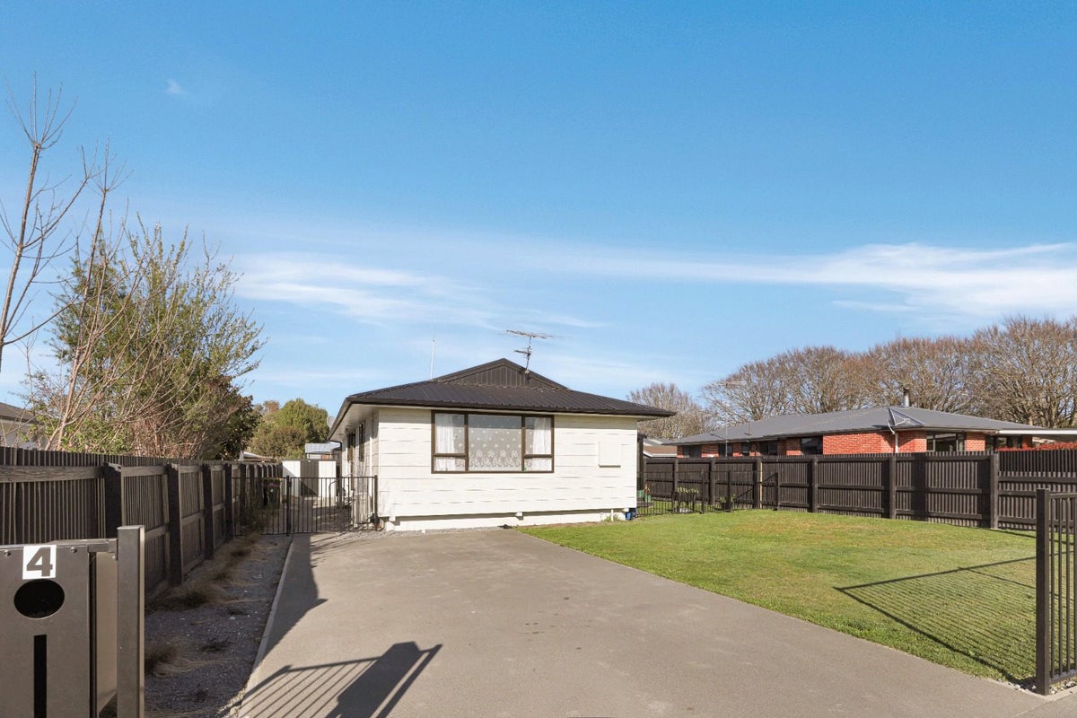 4 Elizabeth Avenue, Rakaia - Carousel 22