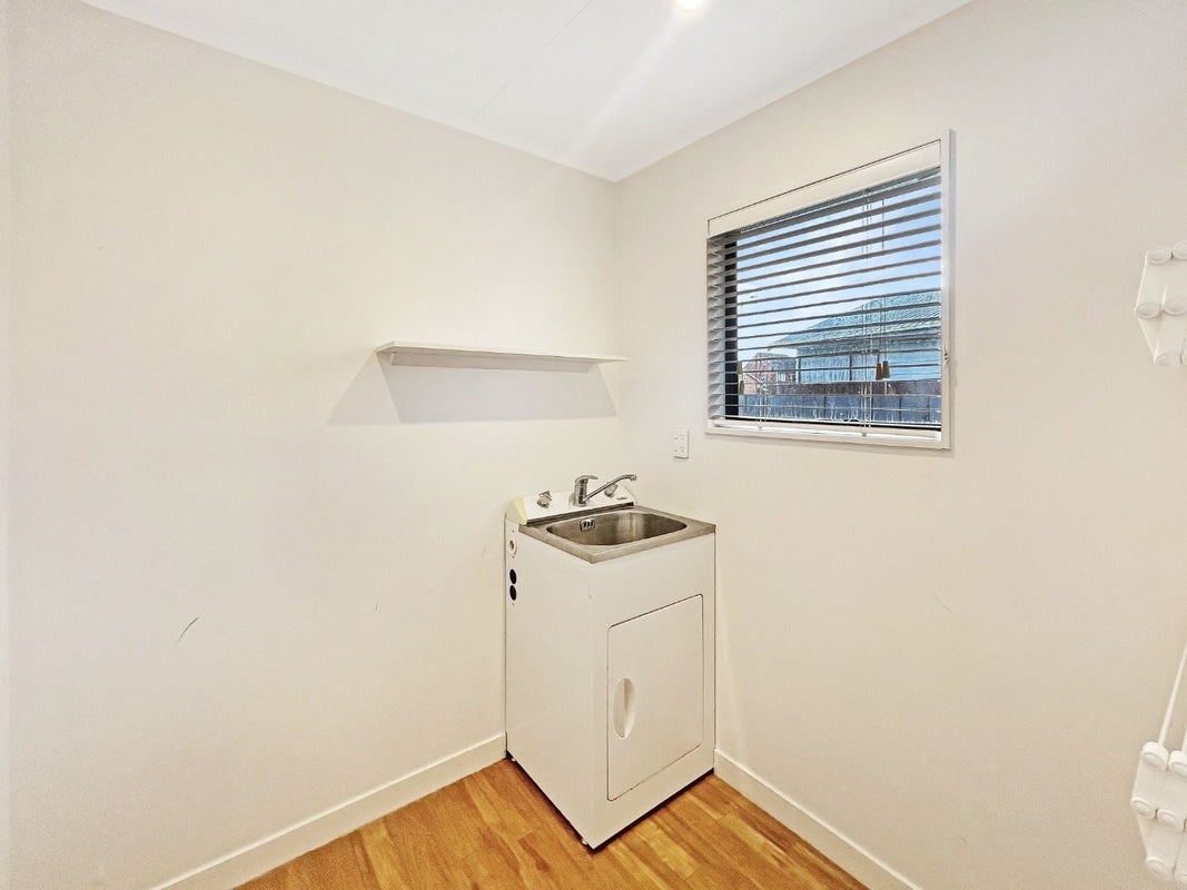 52A Benmore Avenue, Cloverlea, Palmerston North - Carousel 9