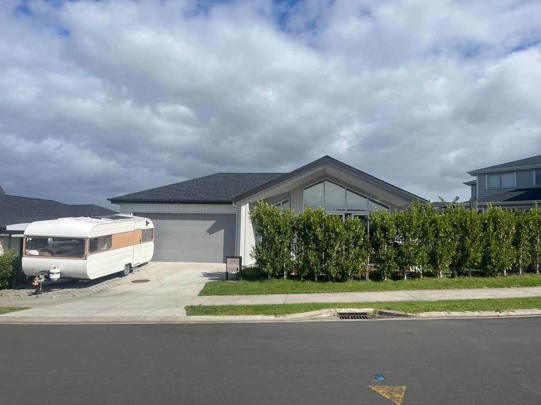 24 Surf View Crescent, Red Beach, Whangaparaoa - Carousel 9