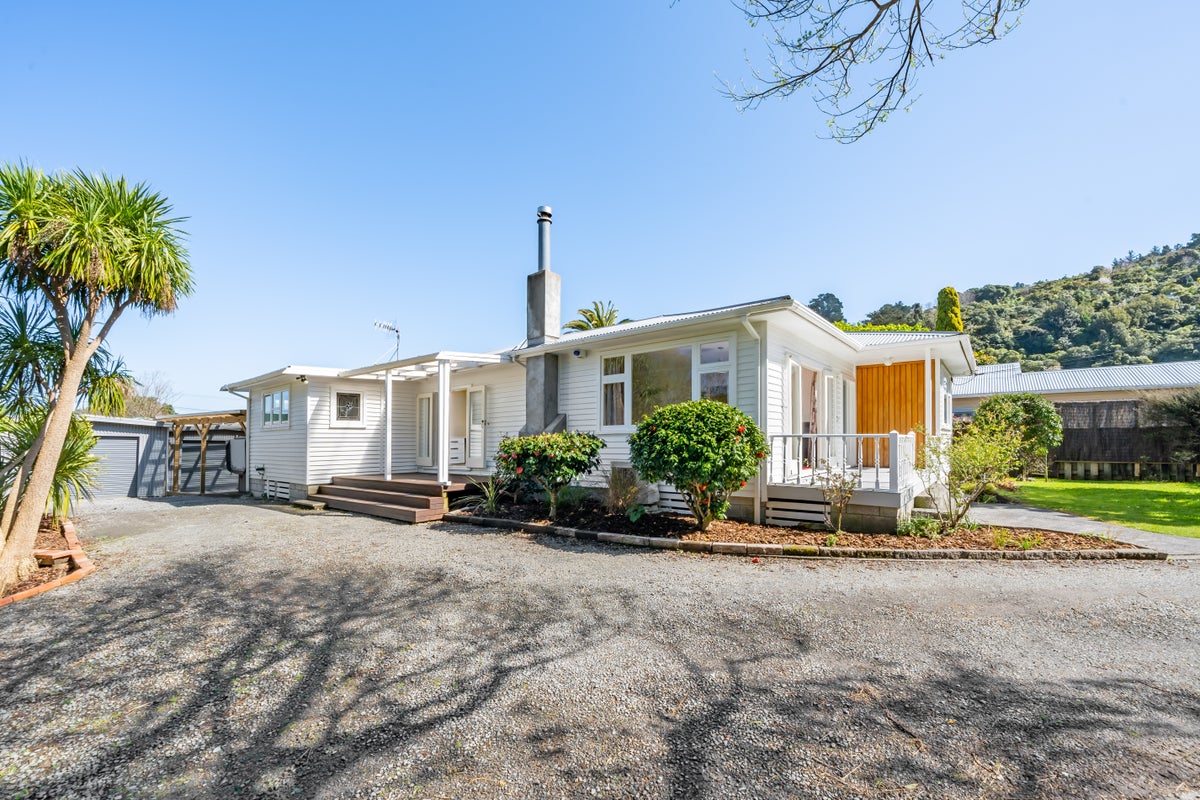 10 Richard Street, Belmont, Lower Hutt - Carousel 1